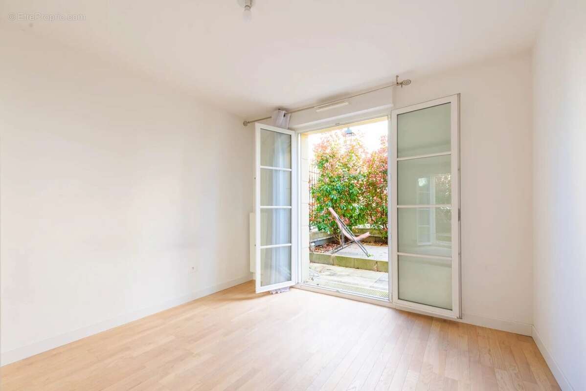 Appartement à LE PLESSIS-ROBINSON