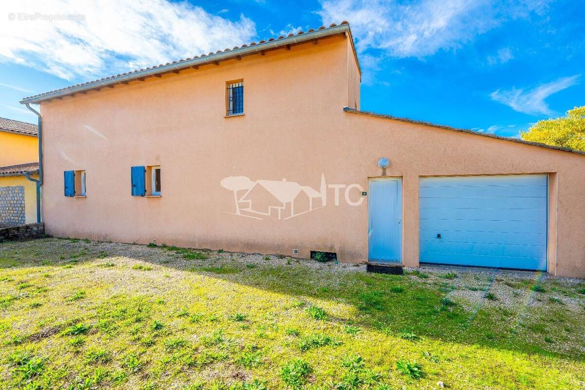 Maison à SAINT-DENIS