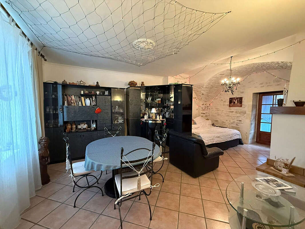 Maison à MARGUERITTES