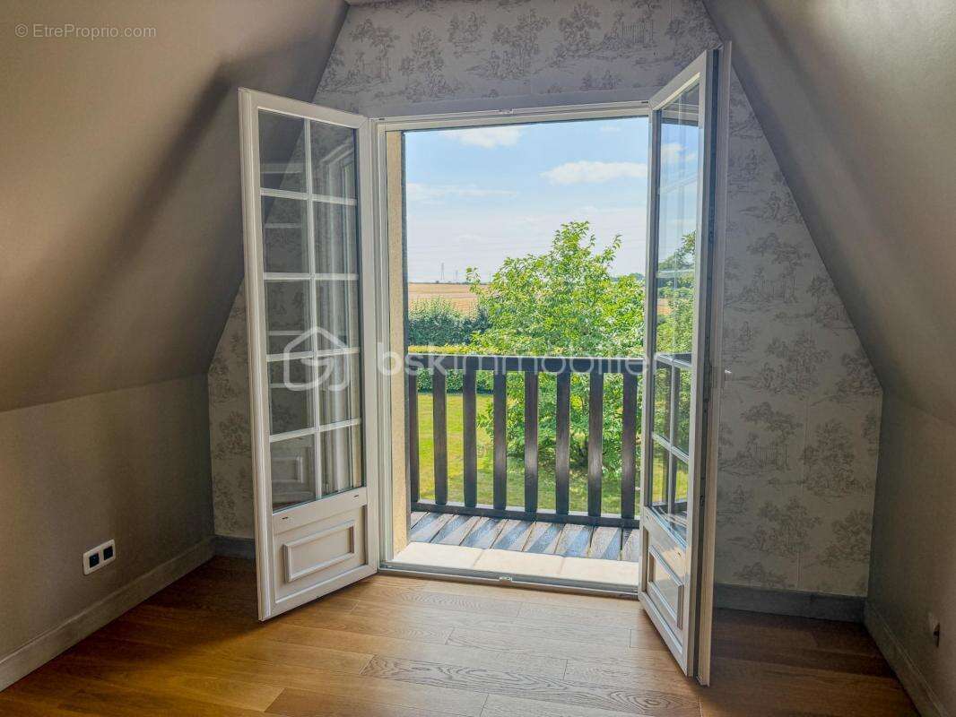 Maison à PONT-L&#039;EVEQUE