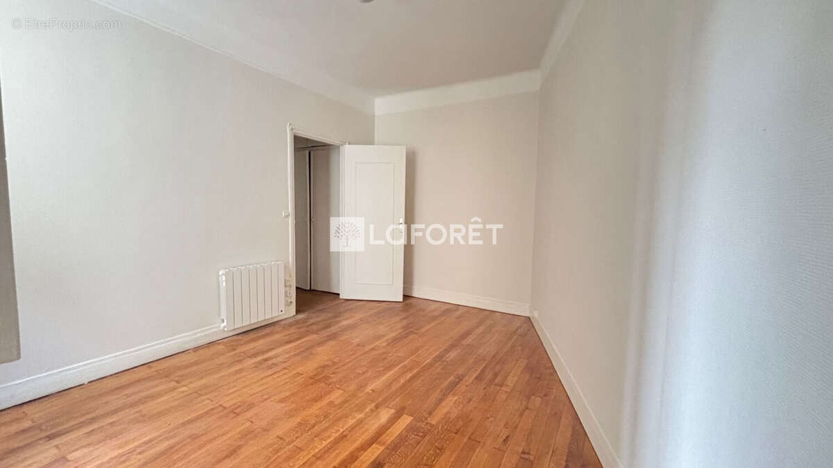 Appartement à PARIS-20E