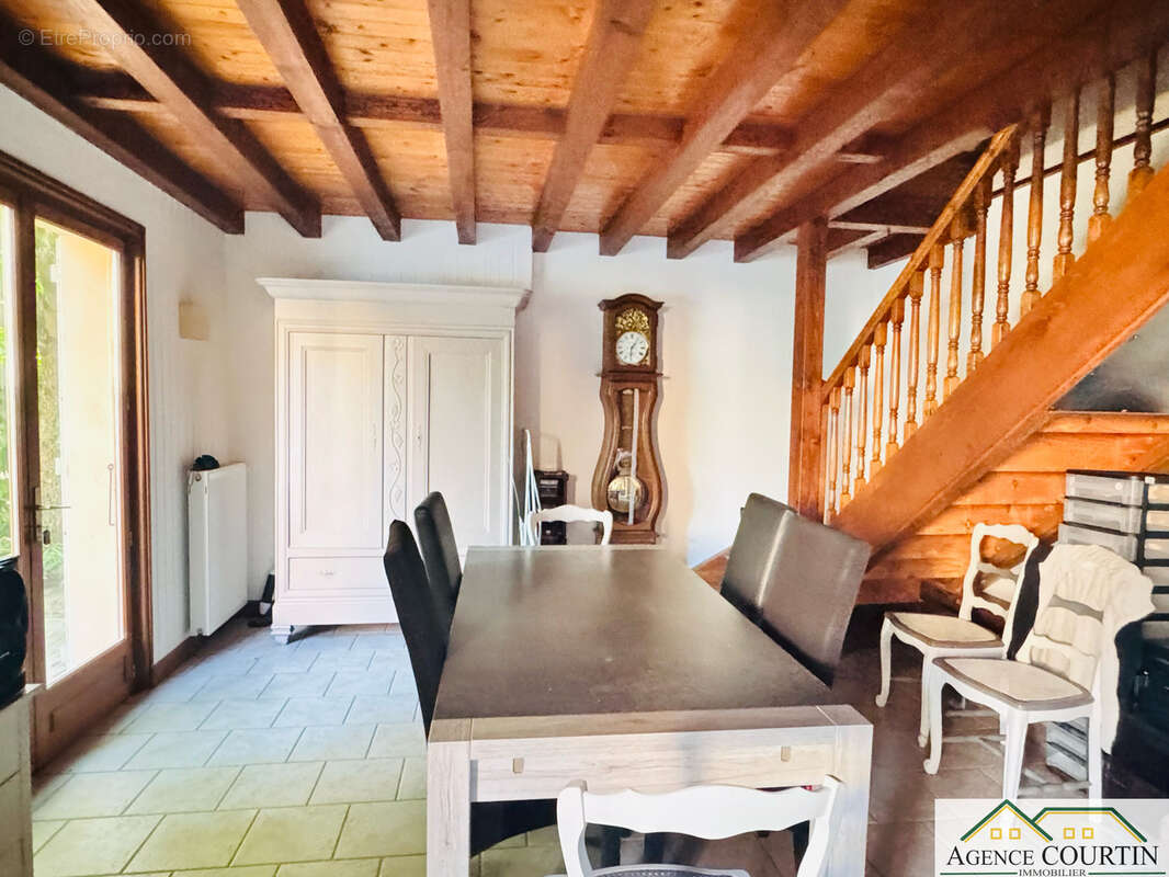 Ensemble immobilier - photo 4