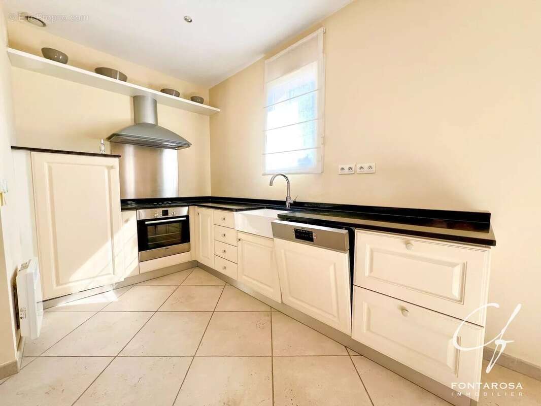 Appartement à LORGUES