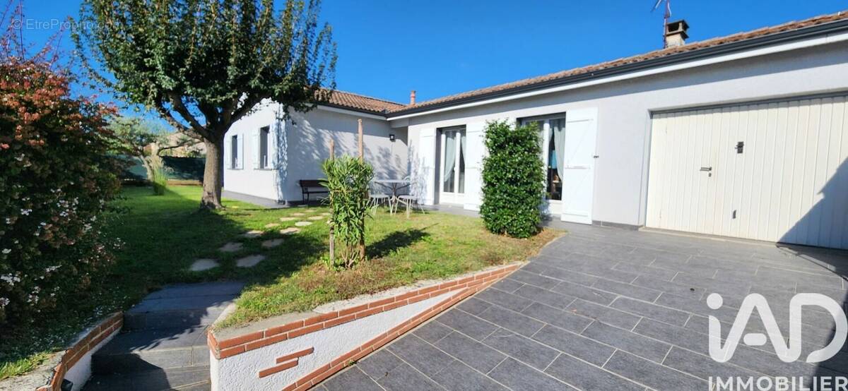 Photo 1 - Maison à FONBEAUZARD