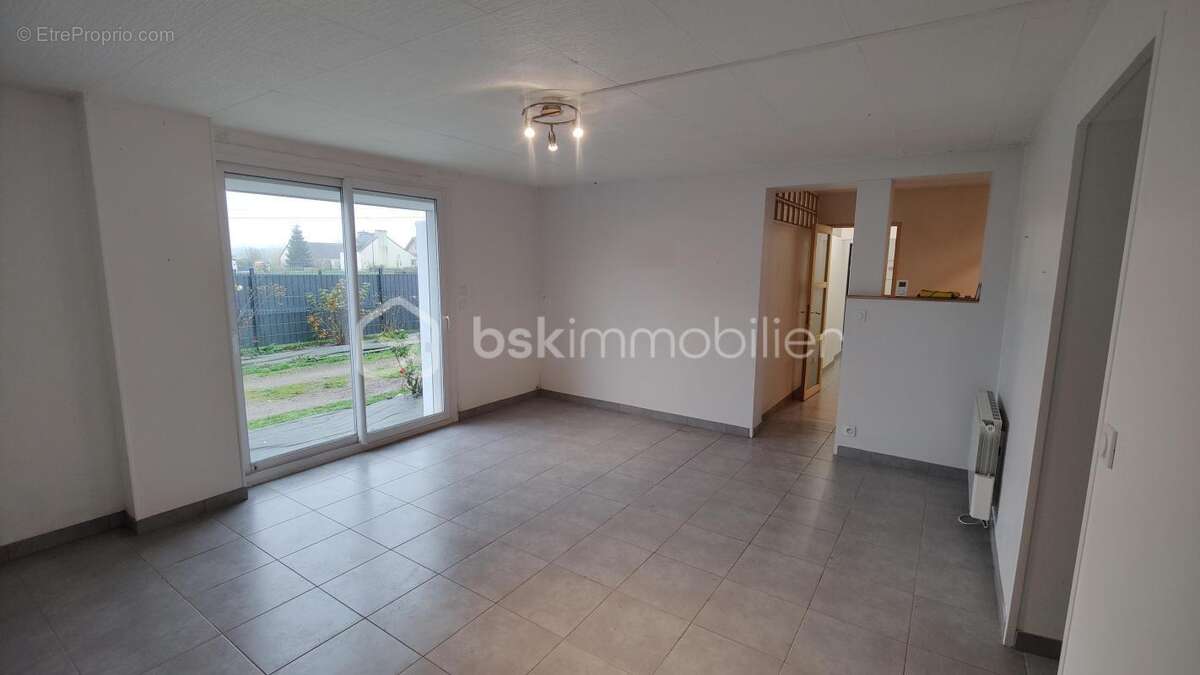 Appartement à RADENAC