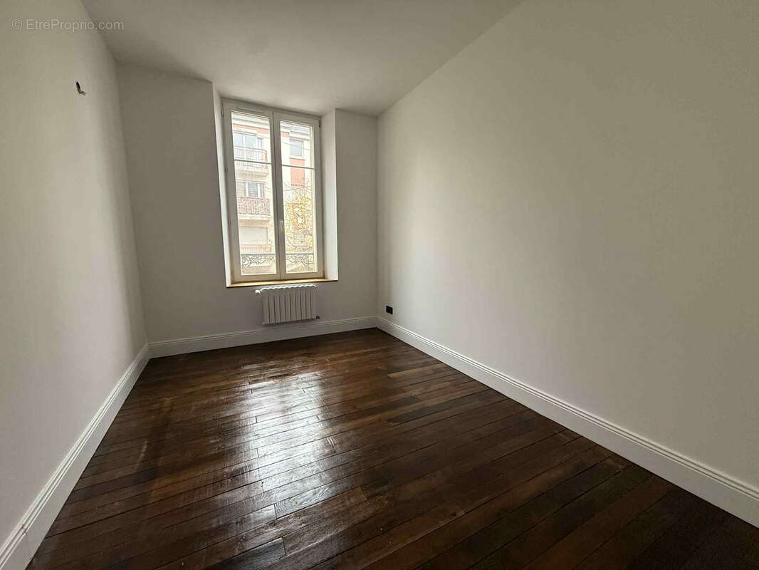 Appartement à CHARLEVILLE-MEZIERES