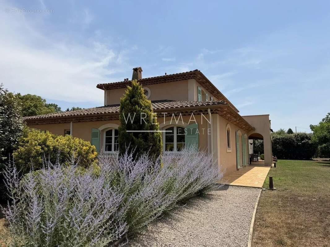 Maison à CALLIAN
