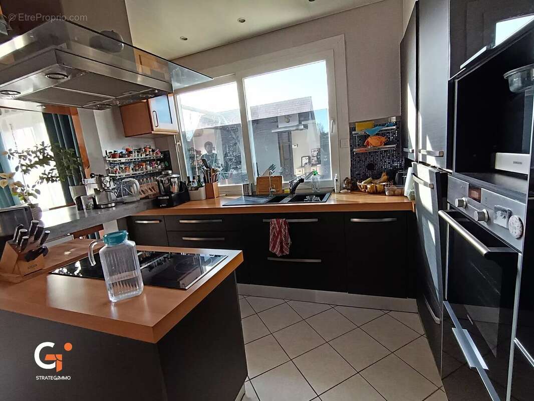 Maison à CRIQUEBEUF-SUR-SEINE