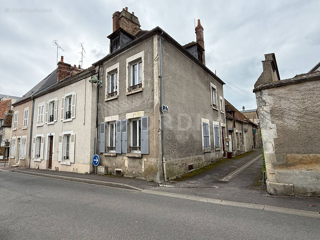 Appartement à COSNE-COURS-SUR-LOIRE