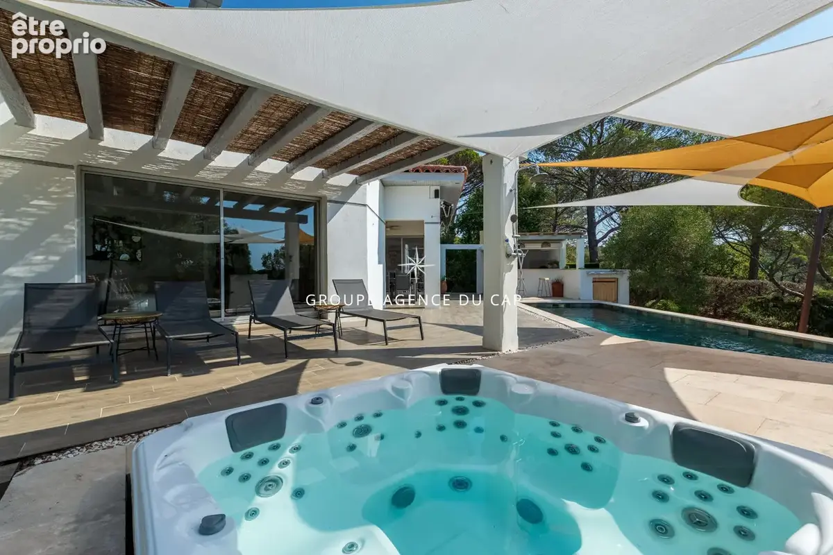 Charmante villa à vendre à Fréjus - 5 pièces avec piscine et jacuzzi - photo 6