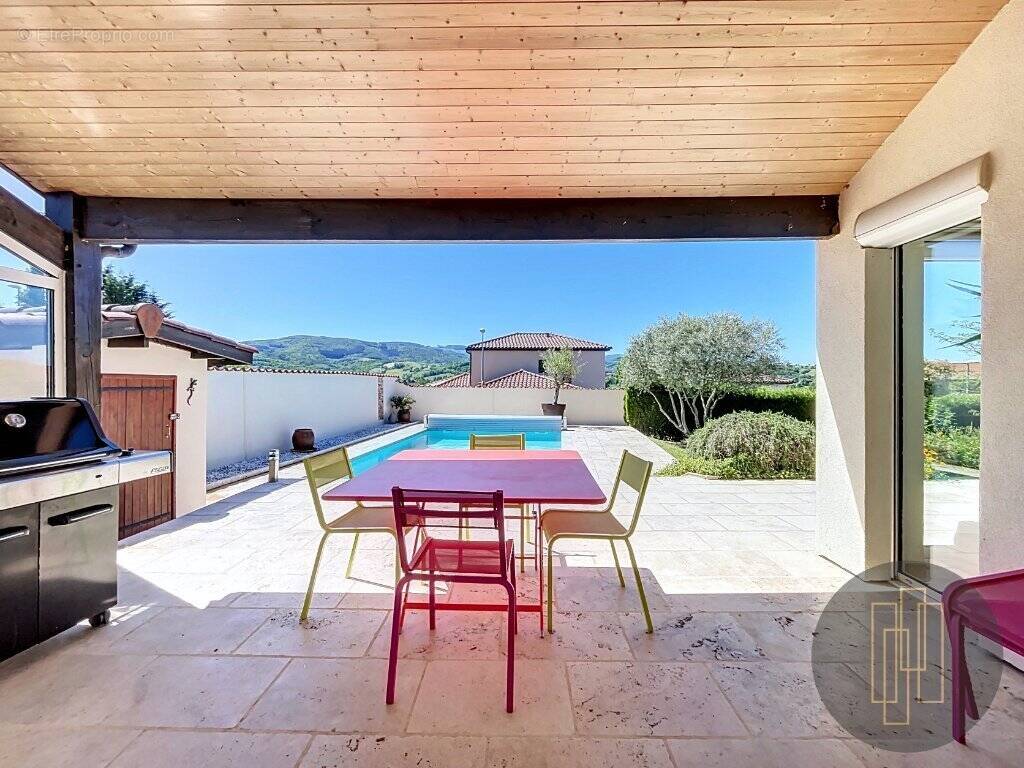 Maison à SOURCIEUX-LES-MINES