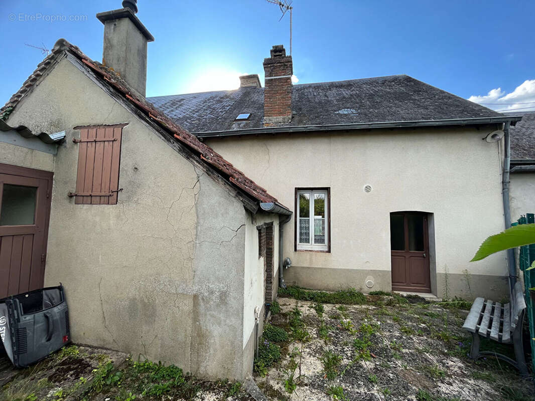 Maison à AUBIGNY-SUR-NERE