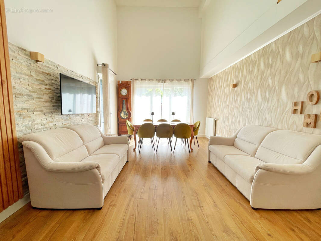 Appartement à VERNAISON