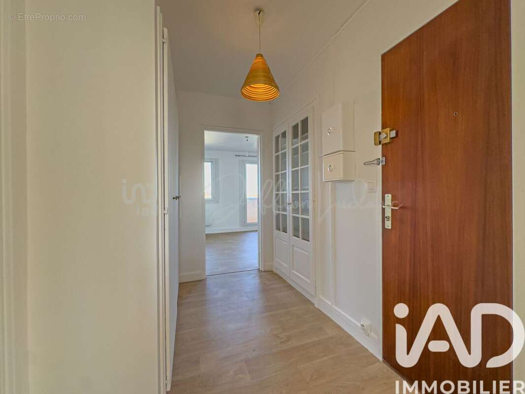 Photo 2 - Appartement à MARLY-LE-ROI