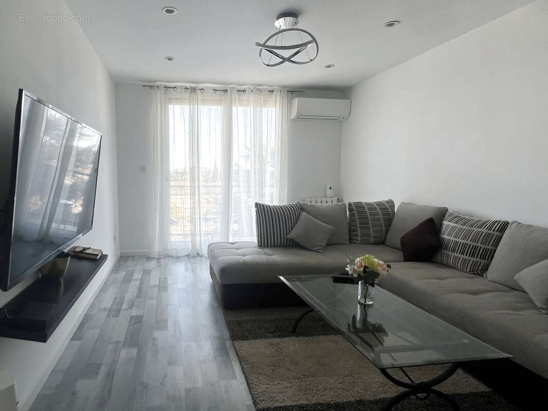 Appartement à PONT-SAINT-ESPRIT