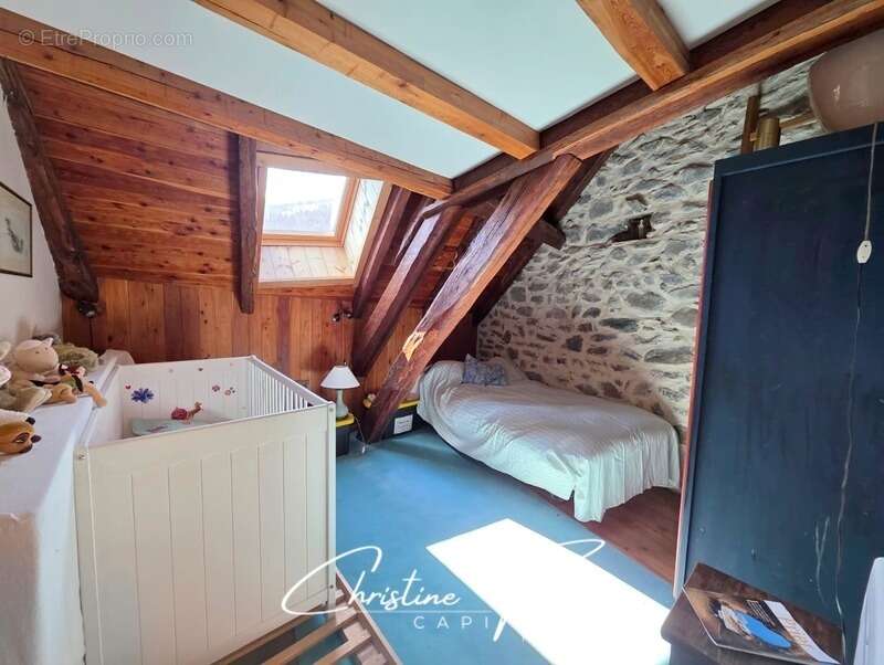 Maison à LA SALLE-LES-ALPES