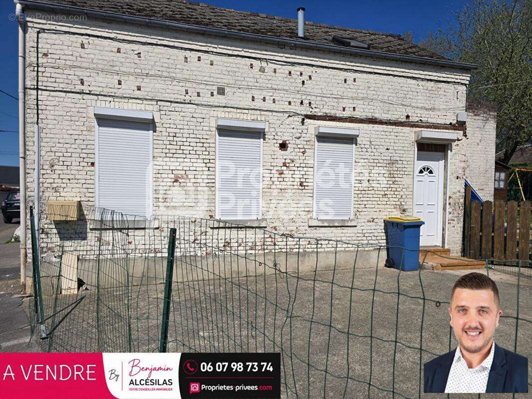 Immeuble Saint Michel 350 m2 - photo 2