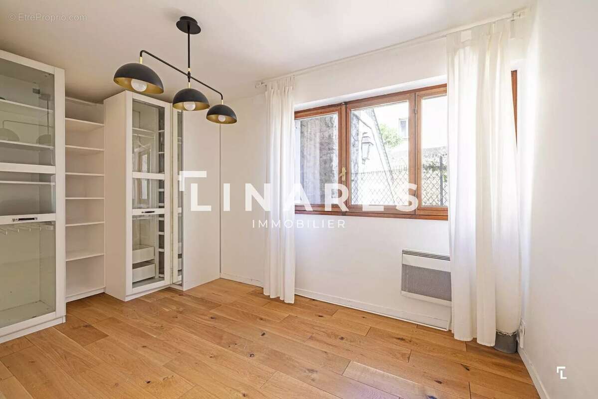 Appartement à MARSEILLE-6E
