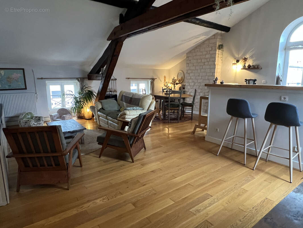 Appartement à SAINT-ETIENNE