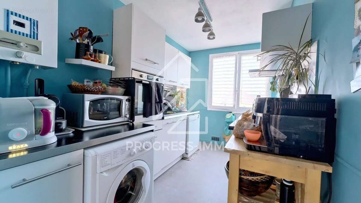 Appartement à SAINT-MAUR-DES-FOSSES