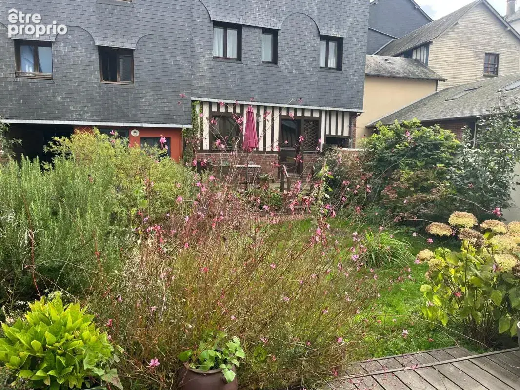 Maison de ville rénovée avec gîtes et jardin à Honfleur - photo 3