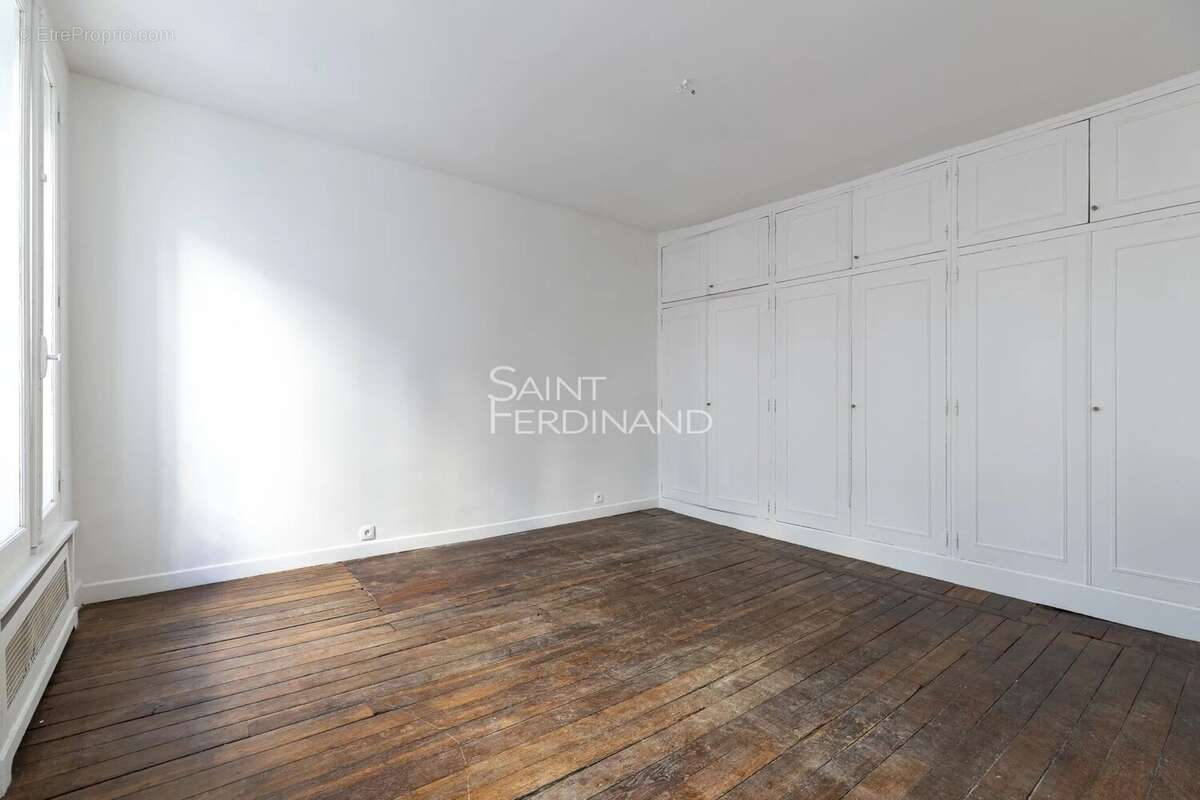 Appartement à PARIS-9E