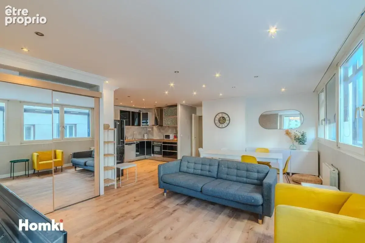 Appartement T4 de 80 m² à Saint-Étienne 42000, Rue Charles de Gaulle - photo 4