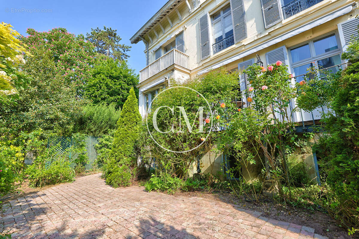 Appartement à VERSAILLES