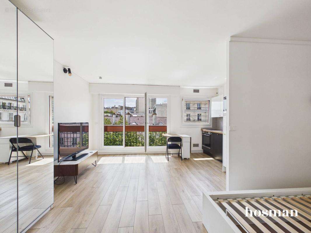 Coup de coeur - Studio de 29 m2 - Lumineux avec une vue dégagée - Rue Saint-Maur - Paris - photo 2