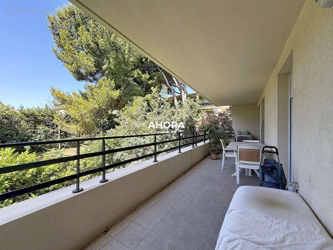 Appartement à MARSEILLE-9E
