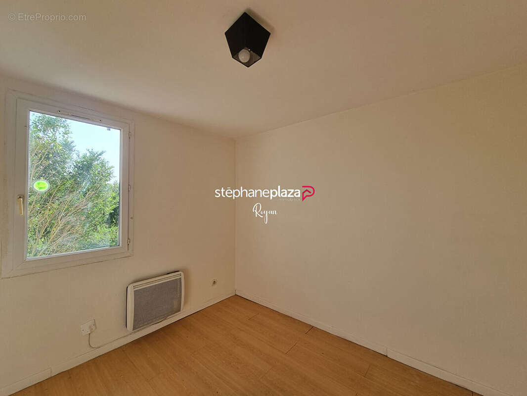 Maison à VAUX-SUR-MER