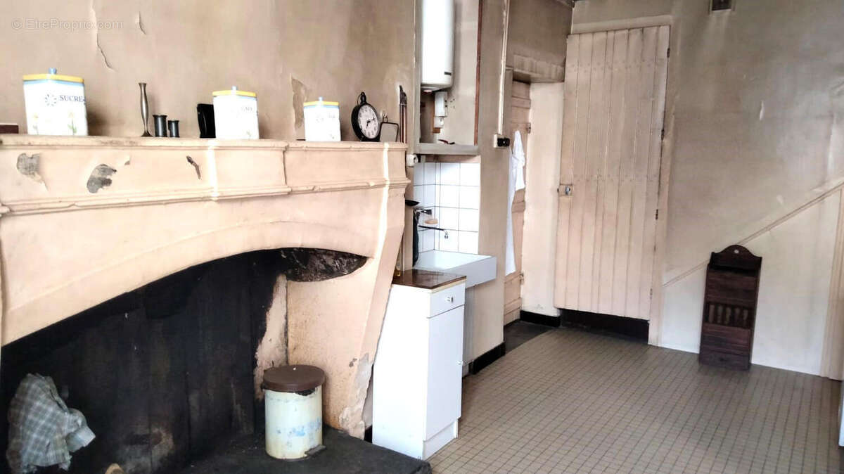 CUISINE - Maison à VERTEUIL-SUR-CHARENTE