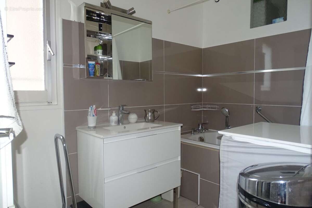 Appartement 81 m² à Creteil  - photo 4
