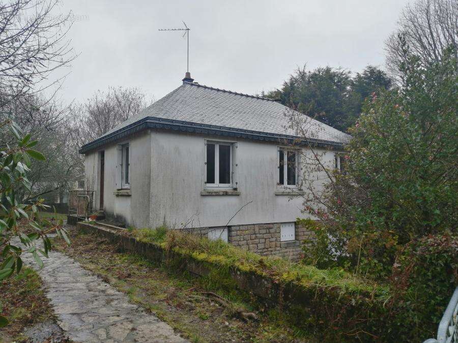 Maison à LARRE