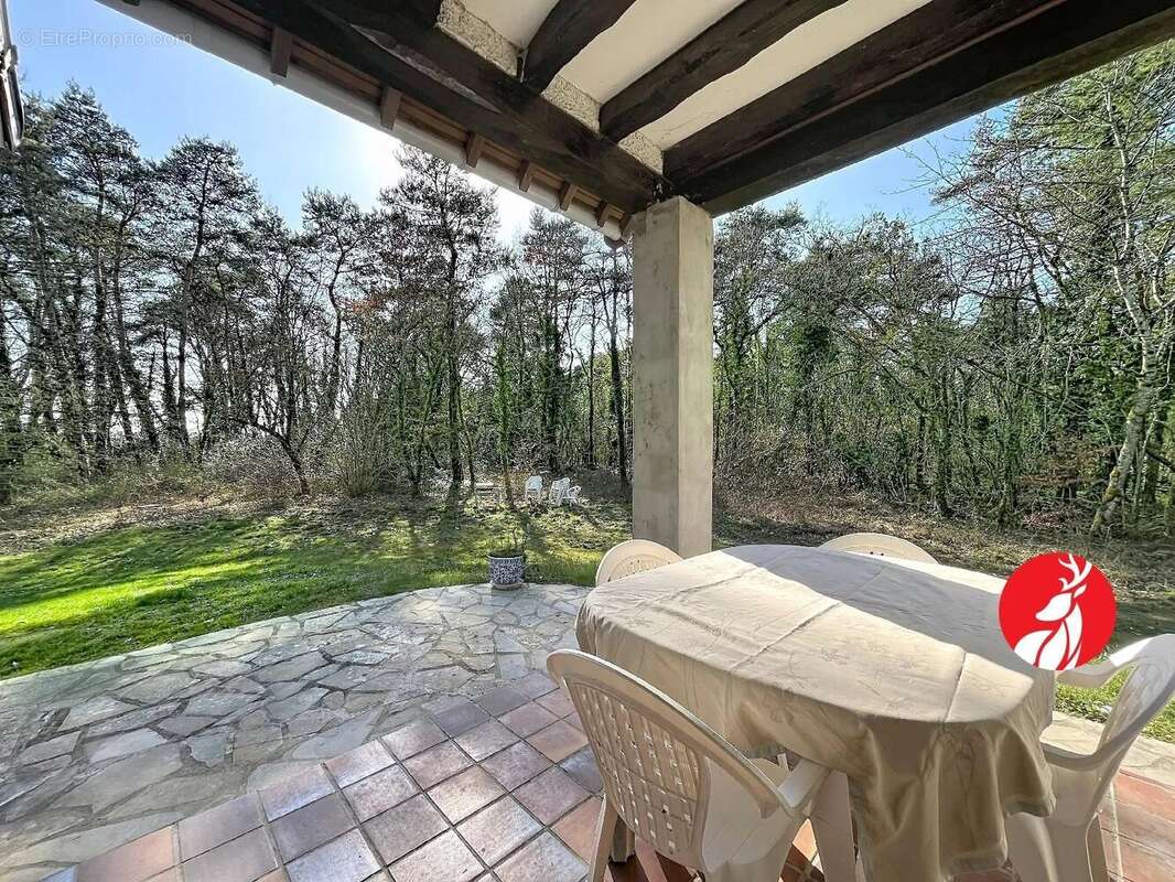 Maison à FONTAINEBLEAU