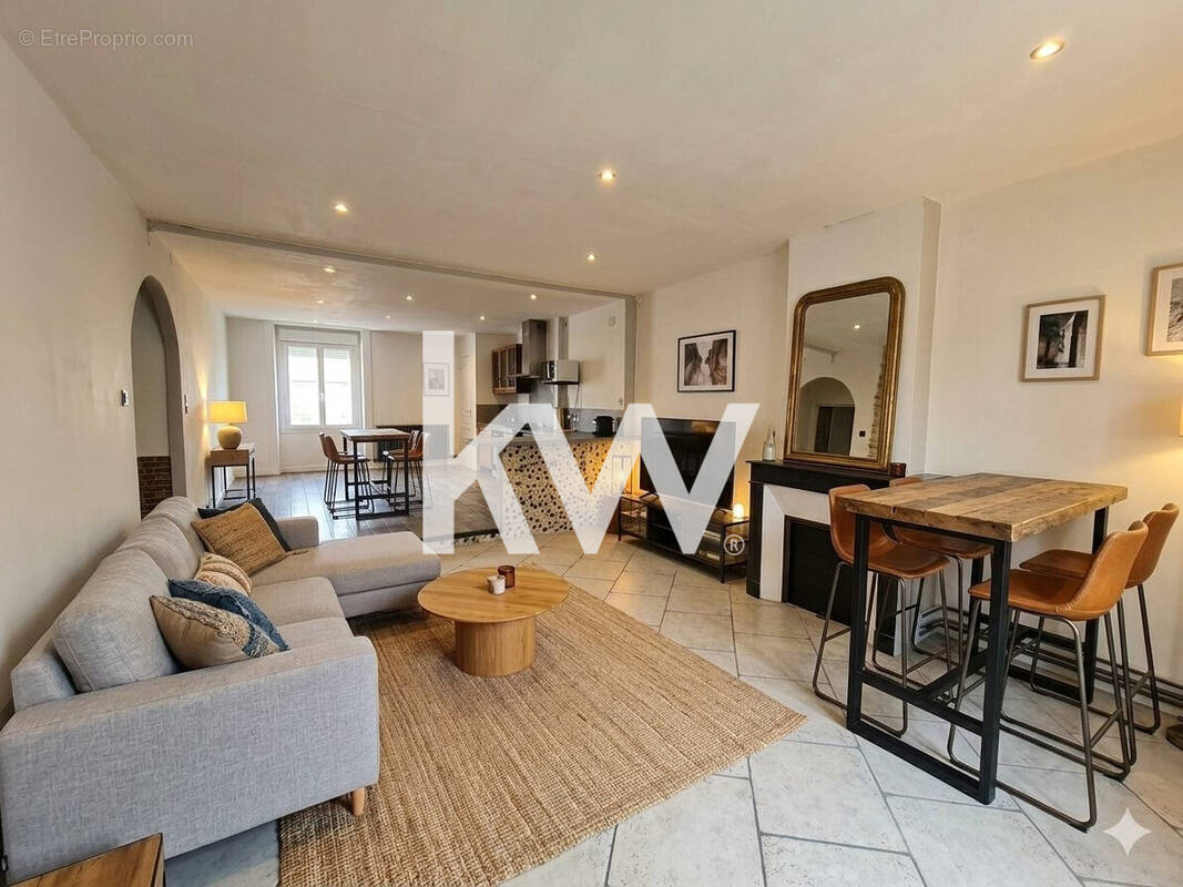 Appartement à SAINT-ETIENNE