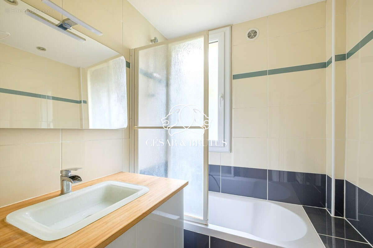Appartement à TASSIN-LA-DEMI-LUNE