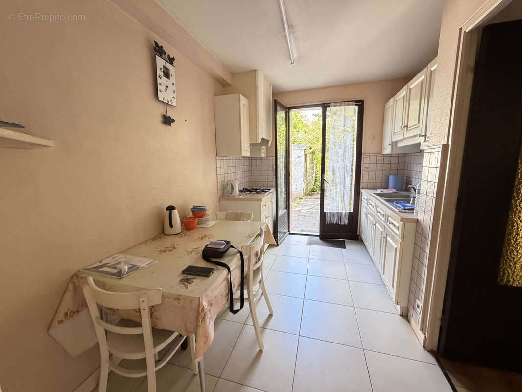 Maison 5 chambres avec fort potentiel - photo 5