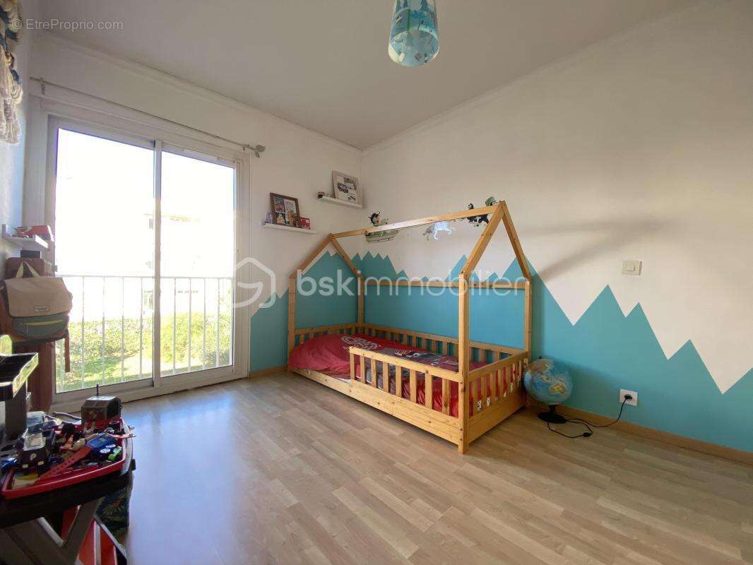 Appartement à SIX-FOURS-LES-PLAGES