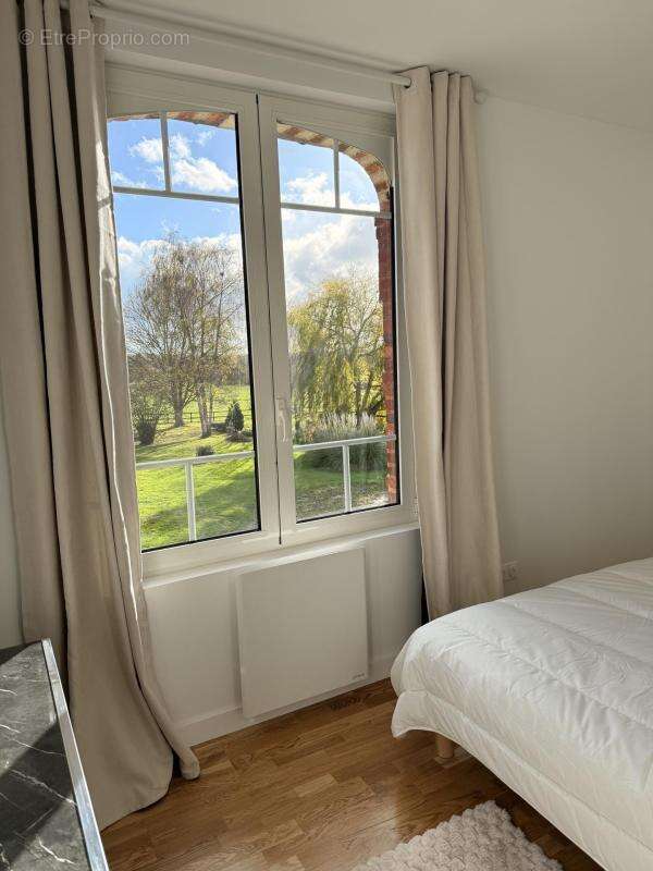 Maison à BONNEVILLE-SUR-TOUQUES