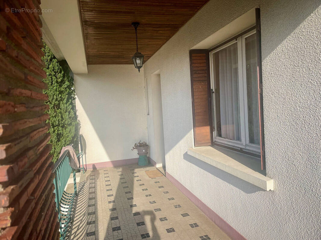 Maison à SAINT-CYR-SUR-LOIRE