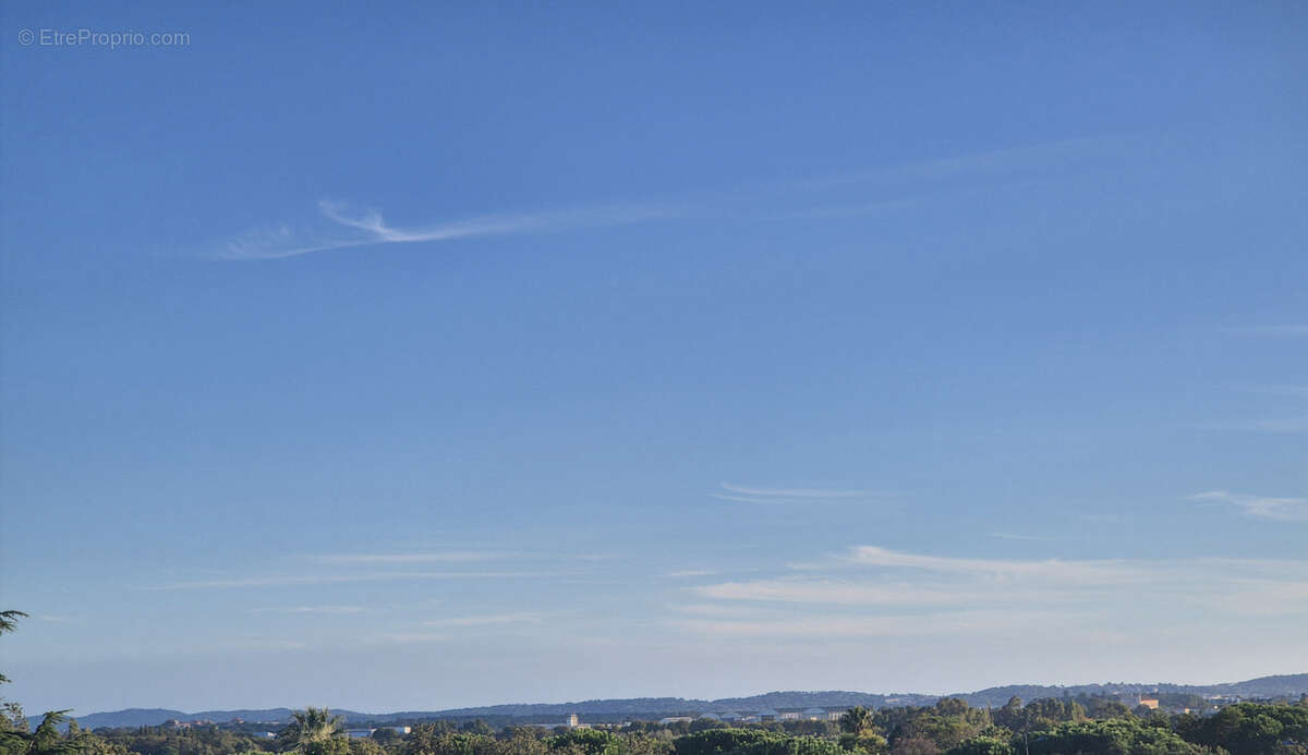 Appartement à HYERES