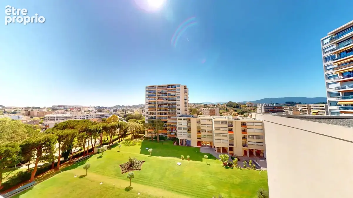 Appartement à LE CANNET