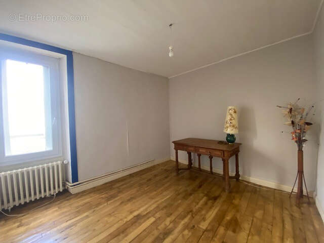 Maison d'habitation avec ancien local commercial - photo 12