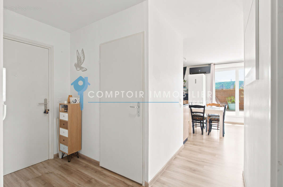 Appartement à ECHIROLLES