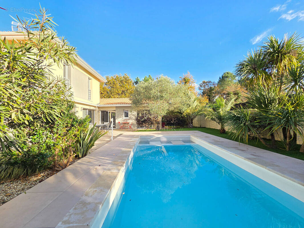 Maison à GUJAN-MESTRAS