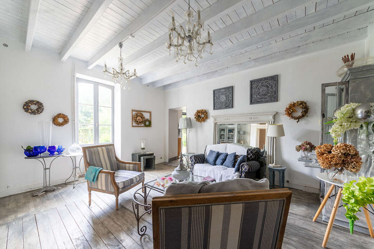 Maison à LA BENATE
