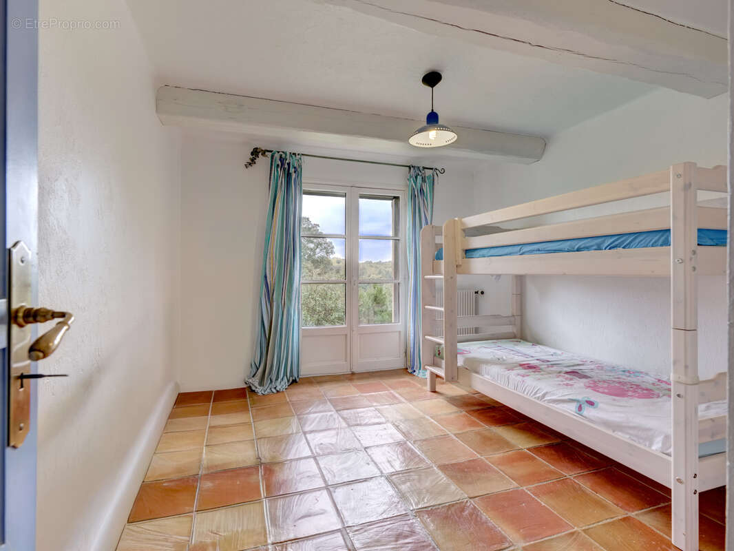 Maison à MANDELIEU-LA-NAPOULE