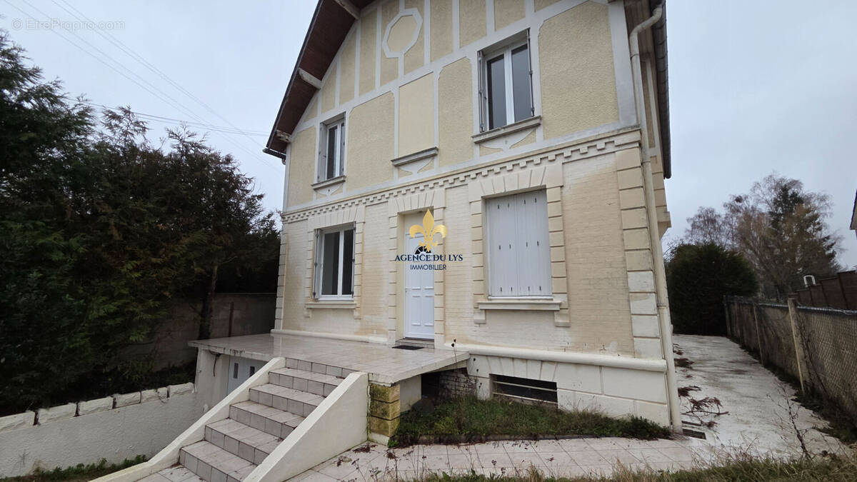 Maison à BORAN-SUR-OISE