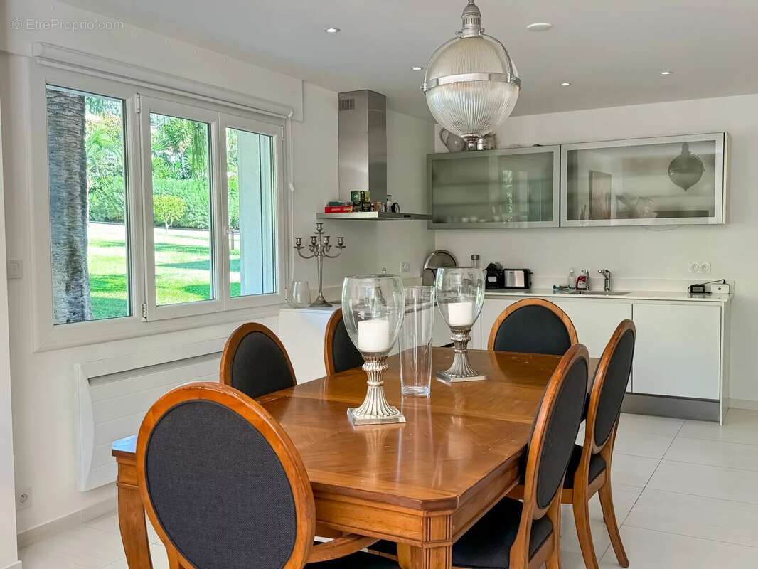 Appartement à VILLEFRANCHE-SUR-MER